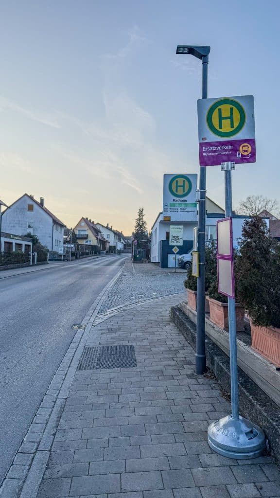 Burgthann Rathaus, Richtung Feucht